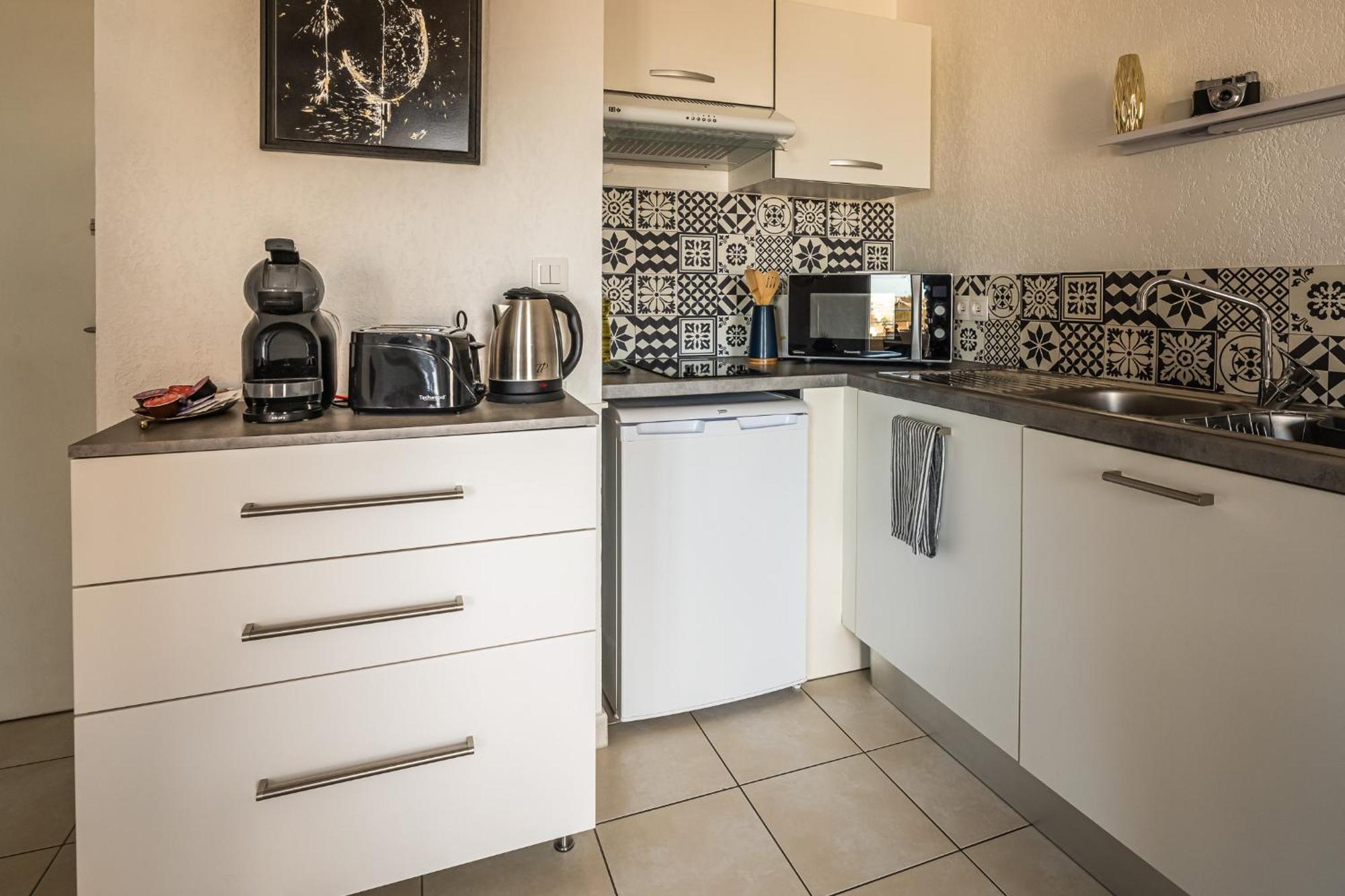Appartement "Cote Canal", Terrasse , Climatisation , Parking Prive Narbona Exterior foto