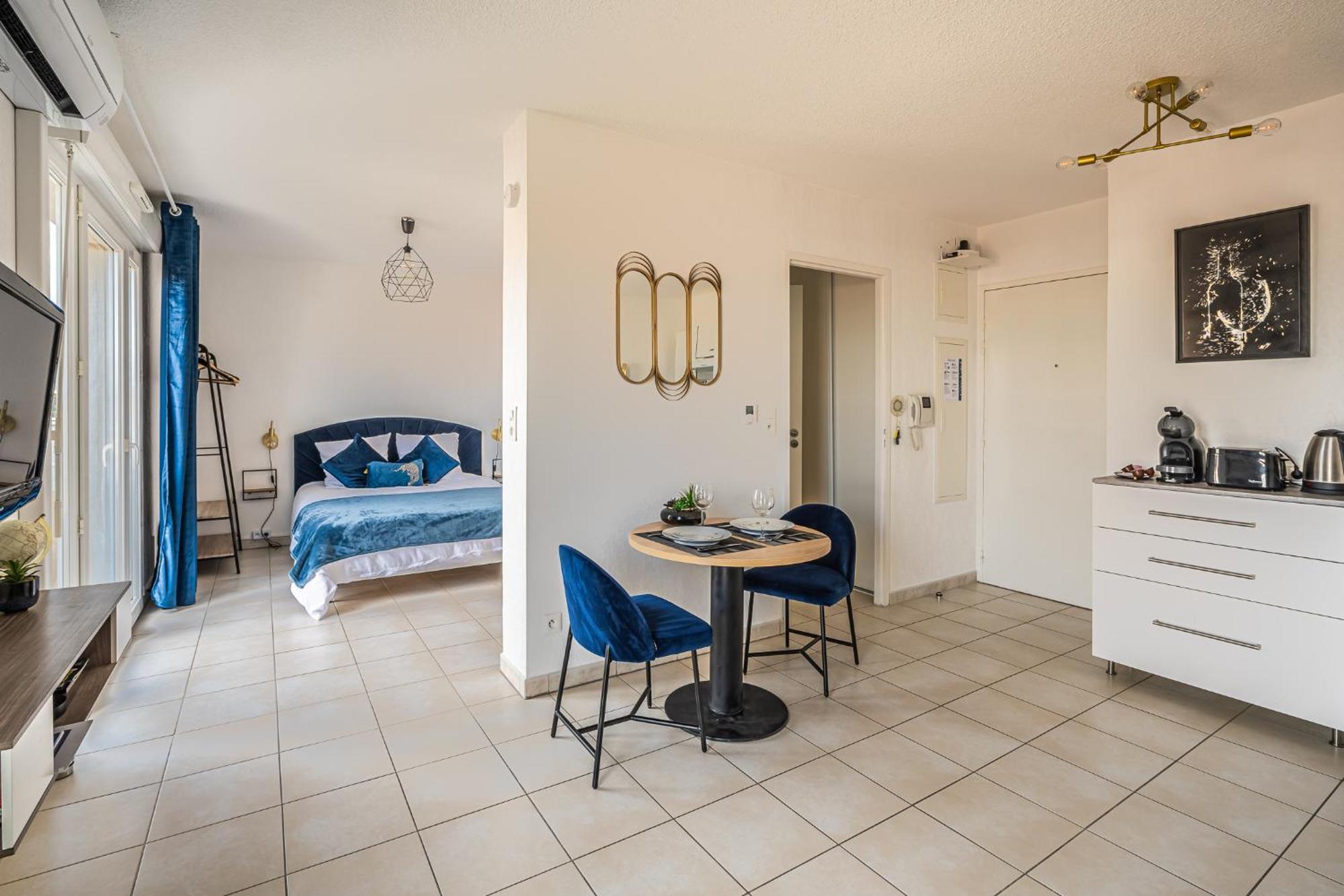 Appartement "Cote Canal", Terrasse , Climatisation , Parking Prive Narbona Exterior foto