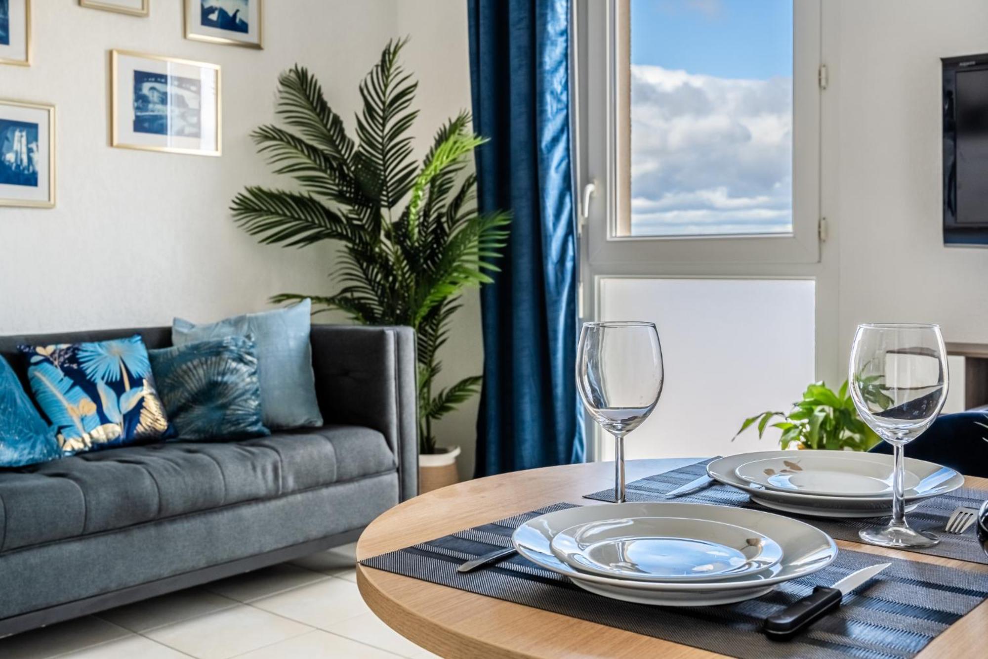 Appartement "Cote Canal", Terrasse , Climatisation , Parking Prive Narbona Exterior foto